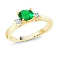 Gem Stone King Okrugli zeleni simulirani smaragd 0. CT 18K žuti pozlaćeni srebrni 3-kameni prsten