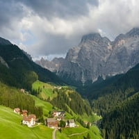 Wengen-La Valle-Tradicionalna farma vilija u Val Badiji u Dolomitesu Južnog Tirola Martin Zwick
