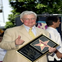 Roger Ebert na indukcijskoj ceremoniji za zvijezdu na holivudskoj šetnji slave za Roger Ebert Hollywood