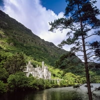 Co Galway, Kylemore opatija i jezero po irskom dizajnu slika slika slika
