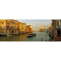 Panoramske slike Vaporetto vode taksi u kanalu Grand Canal Venecija Veneto Italija Poster Print od panoramskih slika - 12