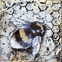 Hallowell, Britt Black Moderni uokvireni muzej umjetnički print pod nazivom - Pčela radnika I