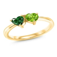 Gem Stone King 18K žuti pozlaćeni srebrni zeleni simulirani smaragdni i zeleni peridot prsten za žene